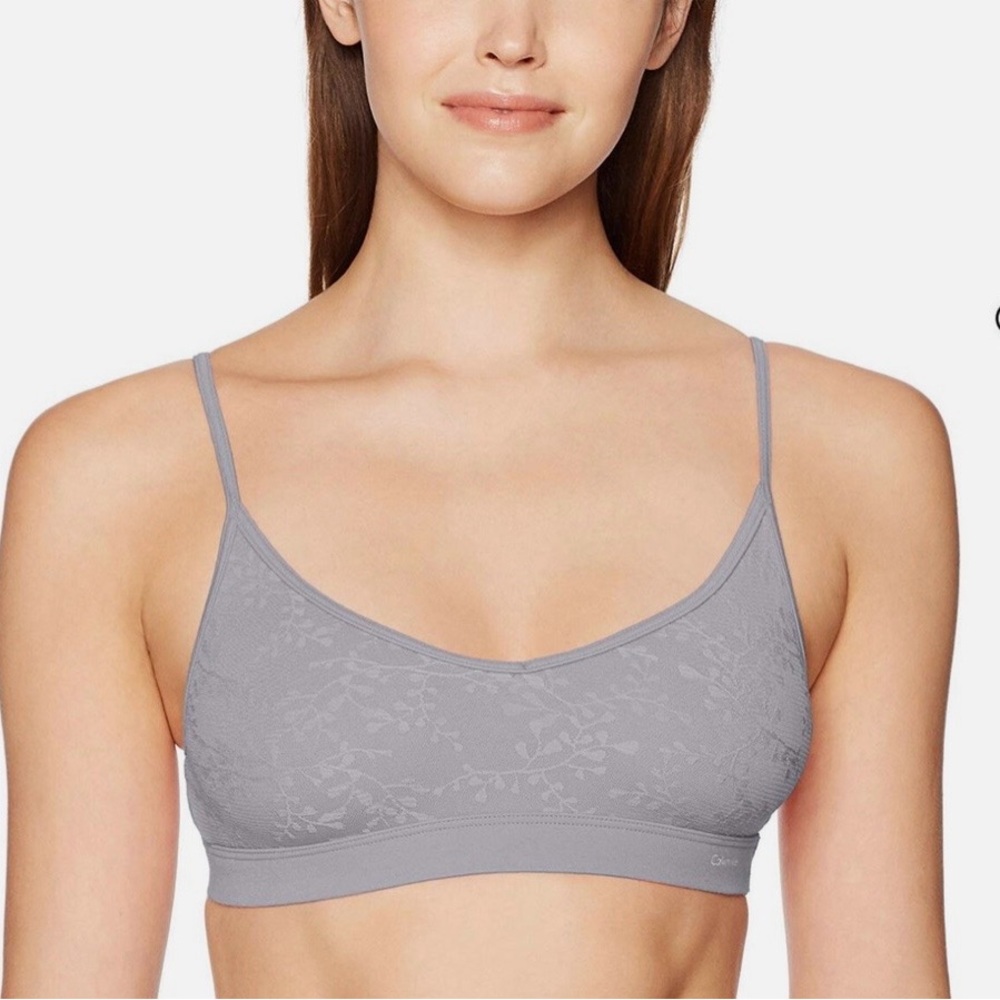 5/$25 Calvin Klein grey floral lace bralette medium
